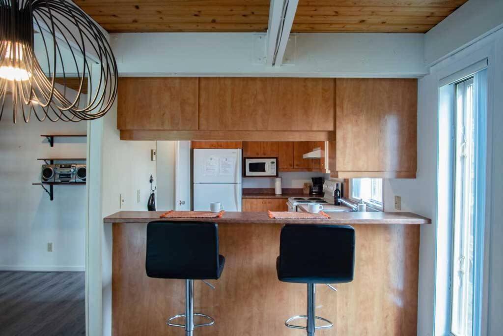 Chalet Mont Sainte-Anne โบเพร ภายนอก รูปภาพ