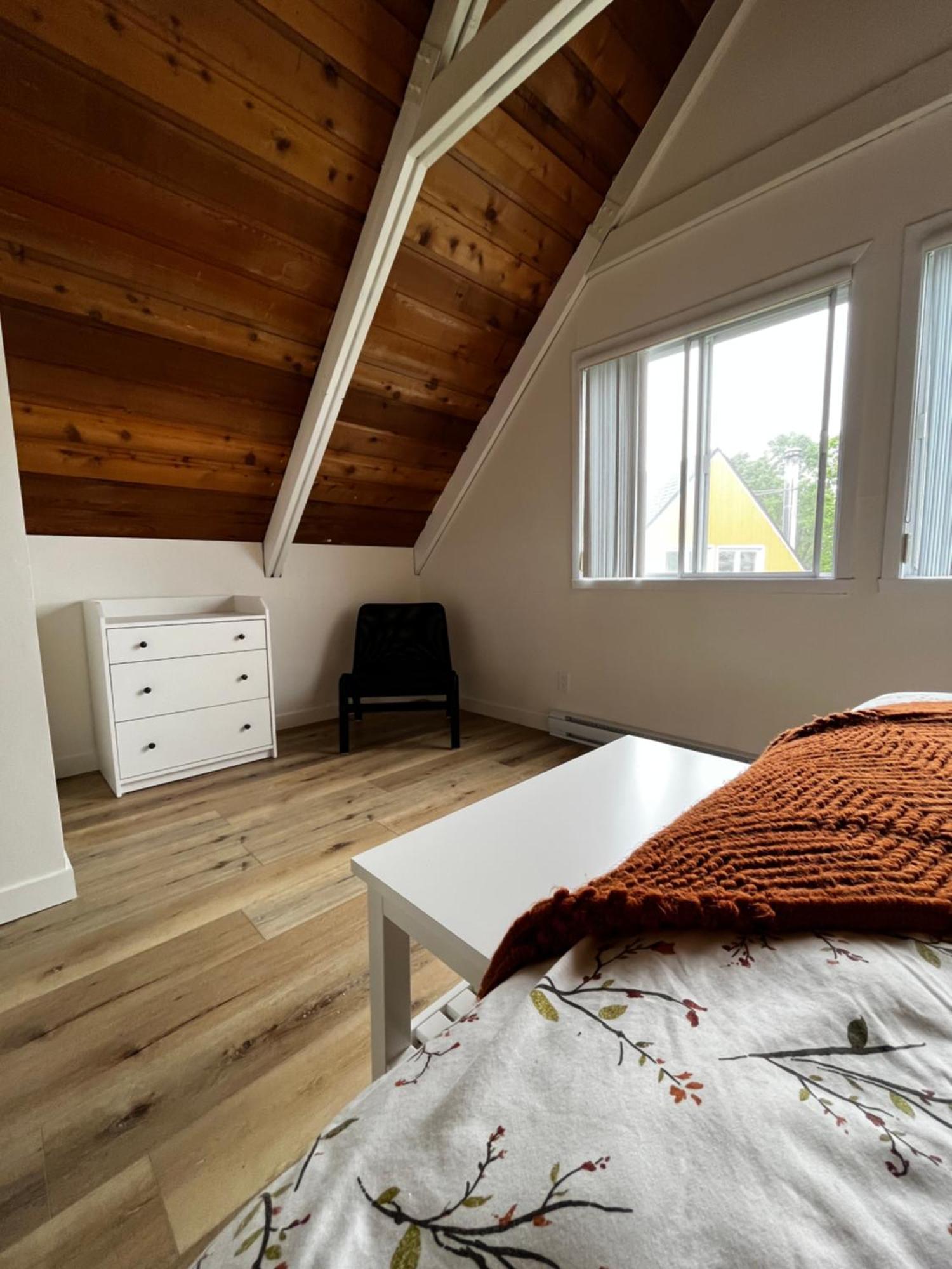 Chalet Mont Sainte-Anne โบเพร ภายนอก รูปภาพ